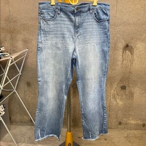 Liverpool Hannah Crop Flare Jean